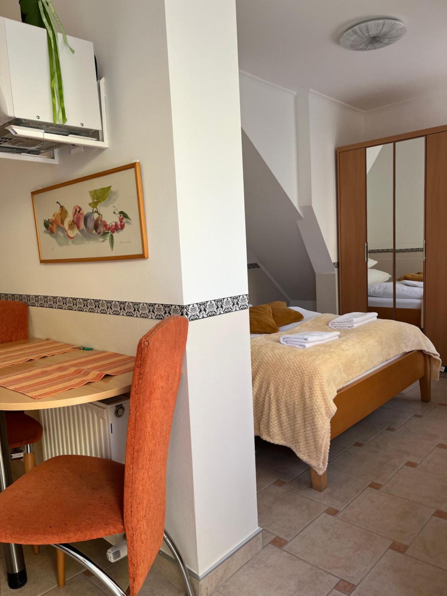 Reka Apartmanhaz Bük Exterior foto